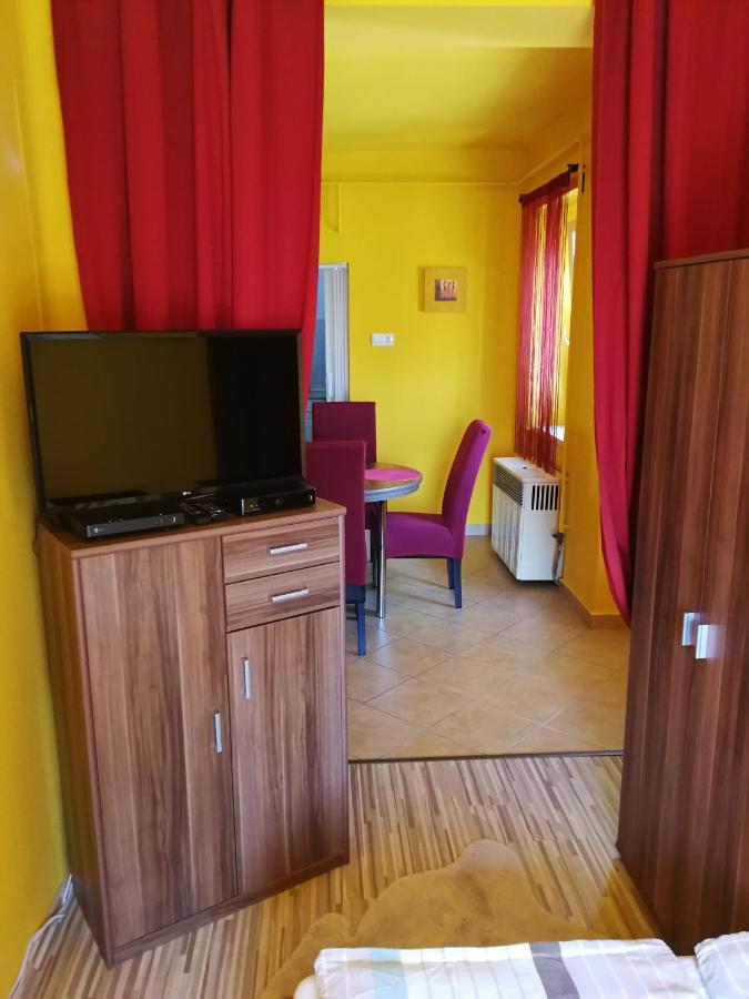 Zso-Ze Apartman Tiszafüred エクステリア 写真