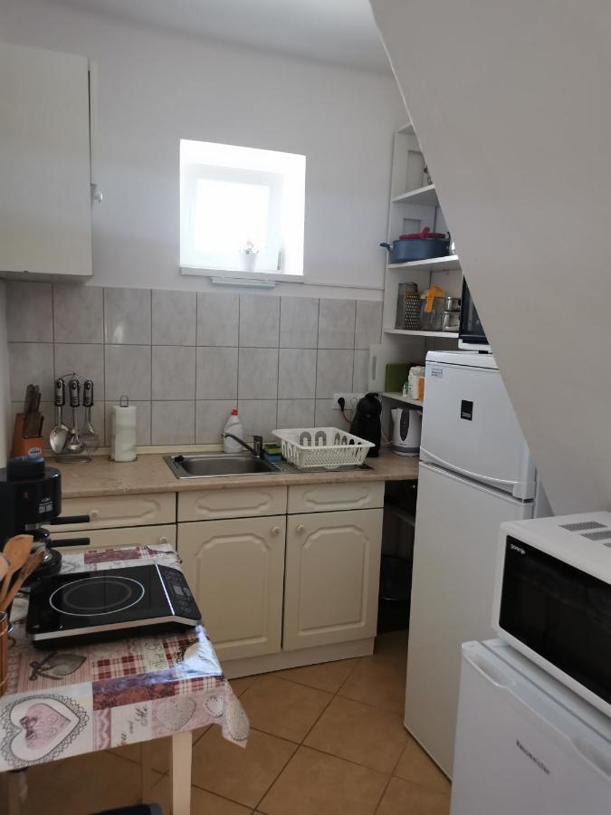Zso-Ze Apartman Tiszafüred エクステリア 写真